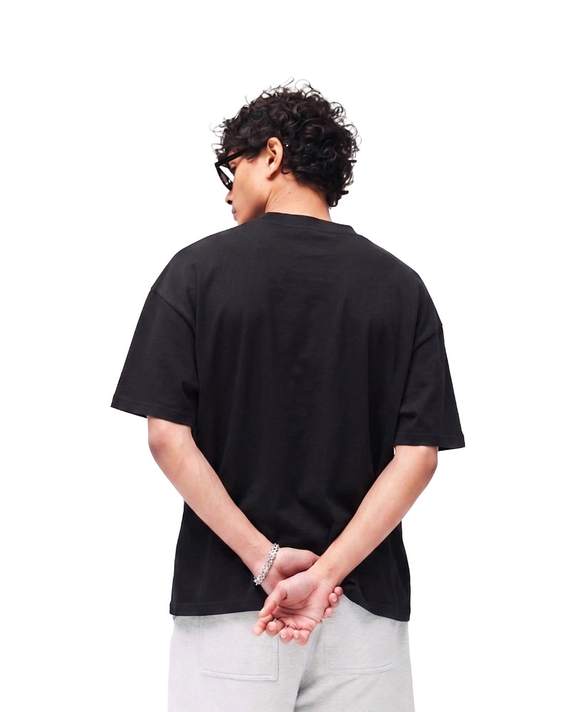 BASIC ESSENTIAL BLACK TEE