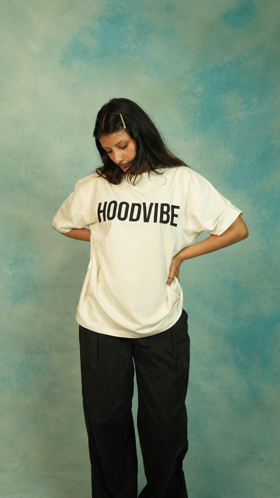 BASIC OFF WHITE TEE